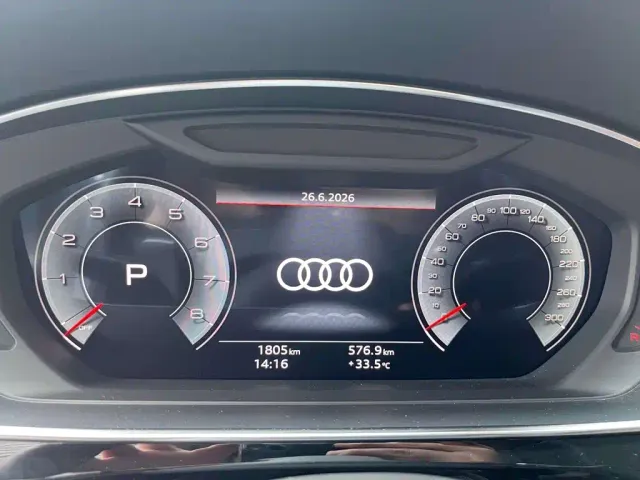 Audi A8 — Фото автомобиля 12