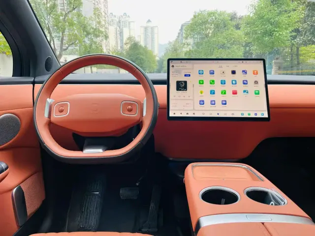 Changan Qiyuan E07 — Фото автомобиля 7