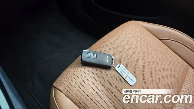 Kia Seltos — Фото автомобиля 15