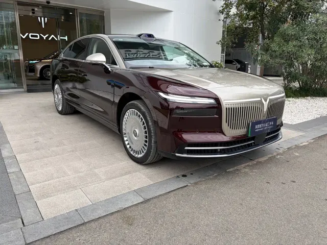 Voyah Zhuiguang L — Фото автомобиля 3