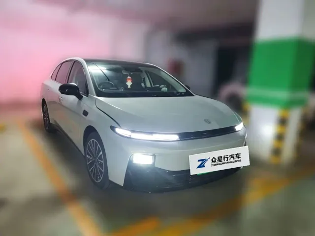 Leapmotor B01 — Фото автомобиля 4