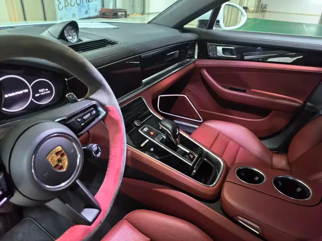 Porsche Panamera — Фото автомобиля 15