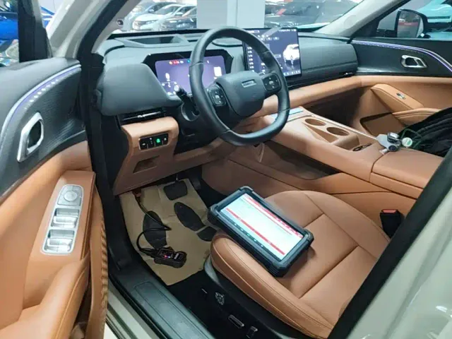 Haval Haval Xiaolong MAX 2025 Hi4 165 Ultra Smart Drive Edition — Фото автомобиля 15