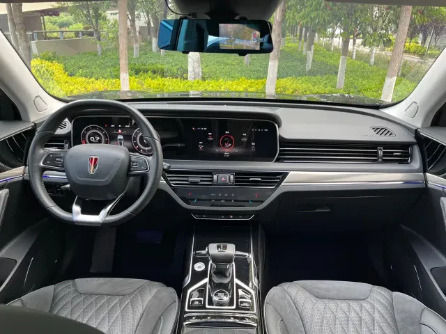 Hongqi HS5 — Фото автомобиля 6