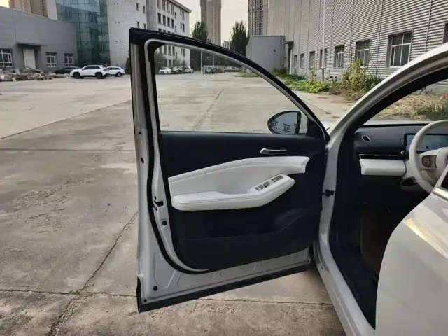 Baojun Yunhai — Фото автомобиля 7