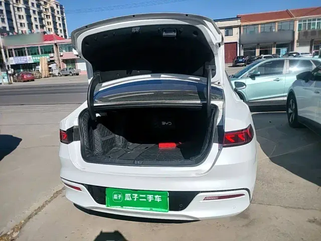 BYD Qin PLUS — Фото автомобиля 18