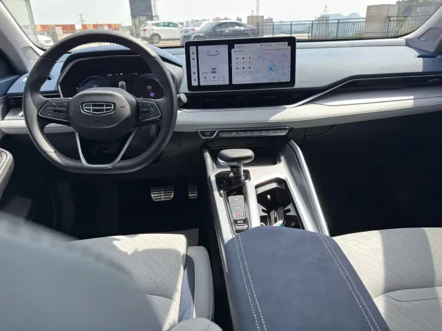 Geely Xingrui — Фото автомобиля 6