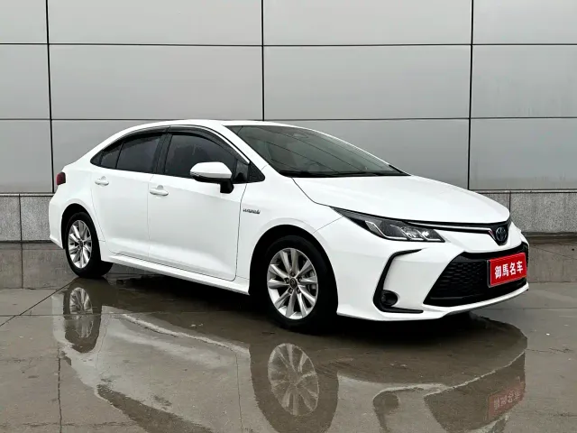 Toyota Corolla — Фото автомобиля 5