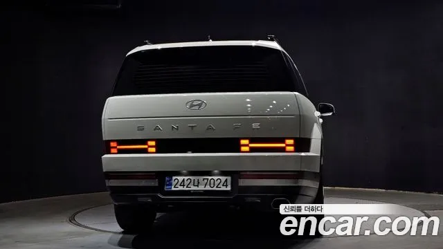 Hyundai Santafe Santa Fe (MX5) Бензин 2.5T 2WD — Фото автомобиля 4