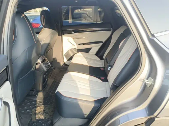 BYD Song PLUS — Фото автомобиля 16