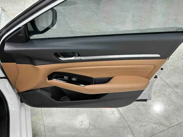 Nissan Teana — Фото автомобиля 17