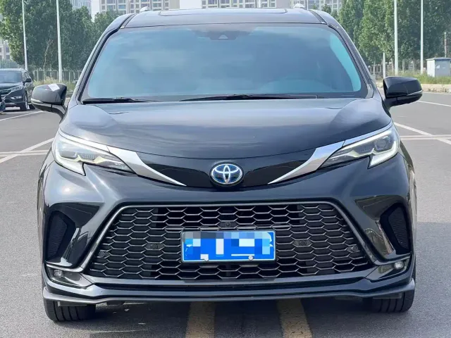 Toyota Granvia — Фото автомобиля 2