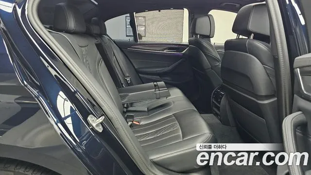 BMW 5-Series 5 серия (G30) 523d M Sport — Фото автомобиля 26