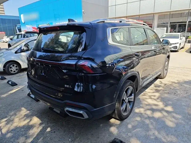 Geely Haoyue L — Фото автомобиля 6