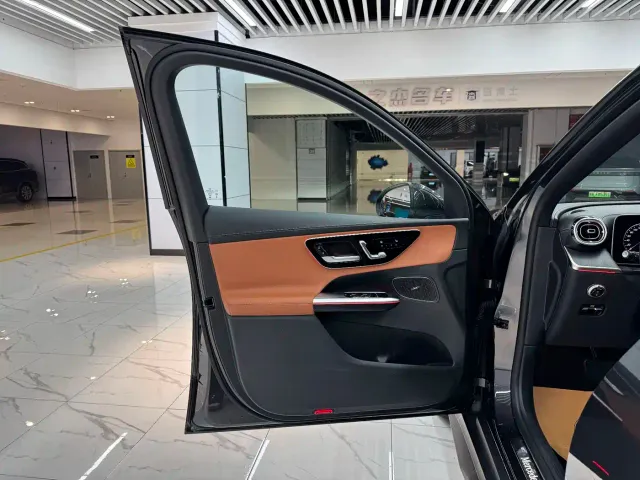 Mercedes-Benz GLC-Class — Фото автомобиля 15