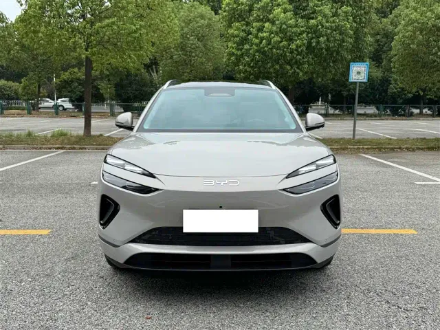 BYD Sealion 06 — Фото автомобиля 9