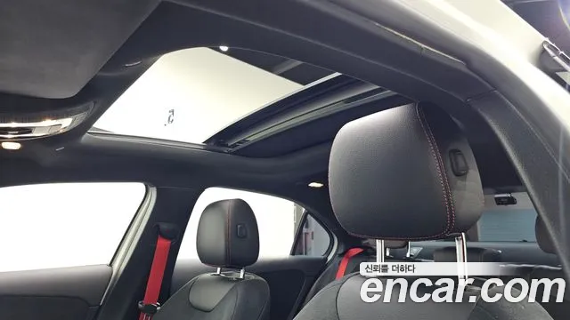 Mercedes-Benz A-Class — Фото автомобиля 14