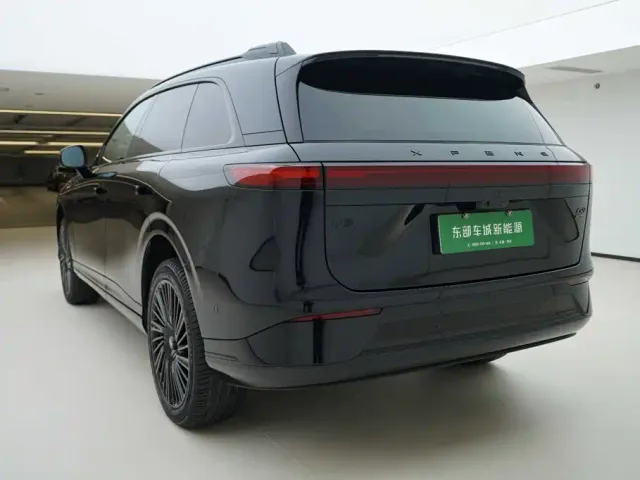 Xpeng G9 — Фото автомобиля 4