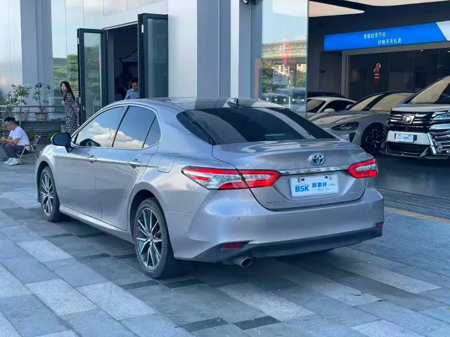 Toyota Camry — Фото автомобиля 5