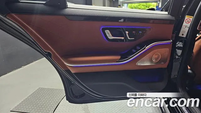 Mercedes-Benz S-Class W223 — Фото автомобиля 24