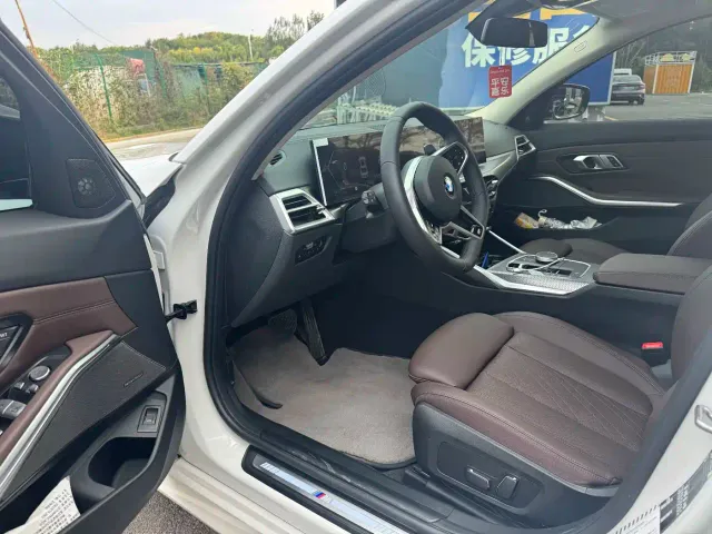 BMW 3 Series — Фото автомобиля 3