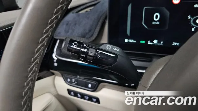 Kia Carnival Generation 4 — Фото автомобиля 22