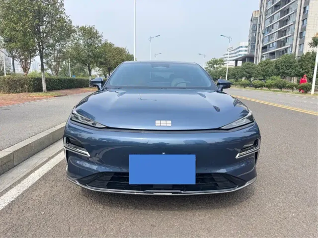 Geely Galaxy Xingyao 8 — Фото автомобиля 2