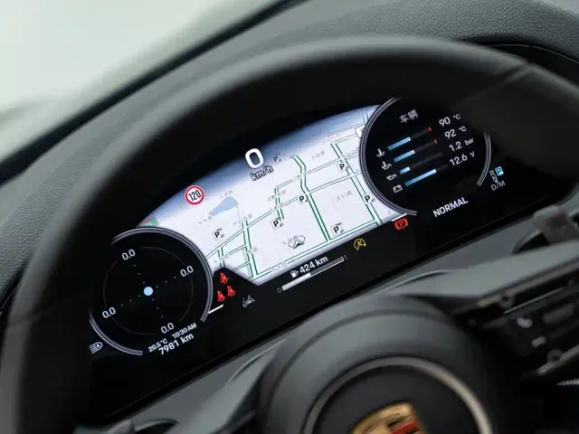 Porsche Panamera — Фото автомобиля 19