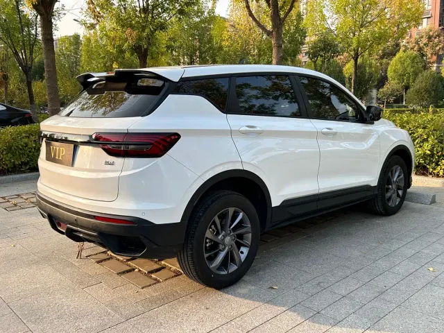 Geely Binyue — Фото автомобиля 12