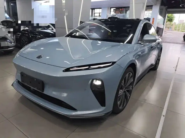 Фотография автомобиля — Nio ET5 Touring