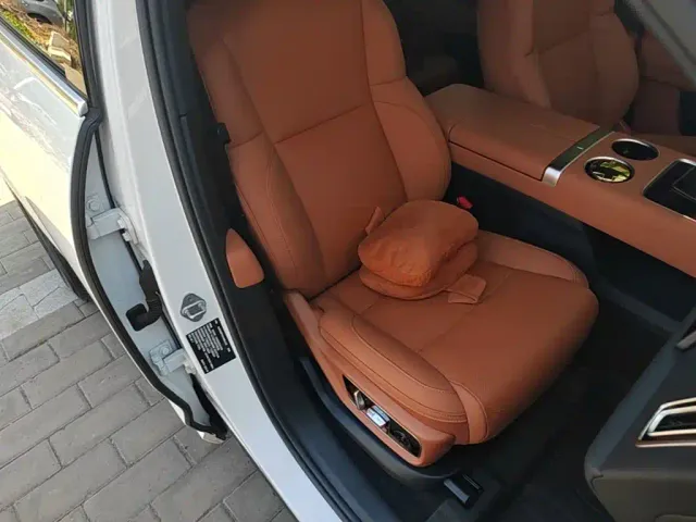 Li Auto L7 — Фото автомобиля 19