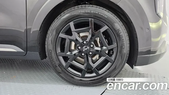 Kia Carnival 4th Gen — Фото автомобиля 5