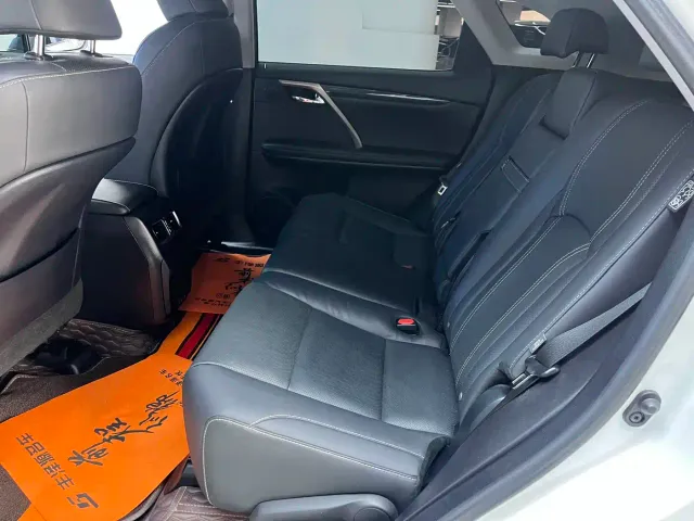 Lexus RX — Фото автомобиля 7