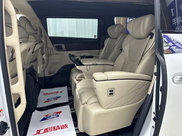 Toyota Alphard — Фото автомобиля 5