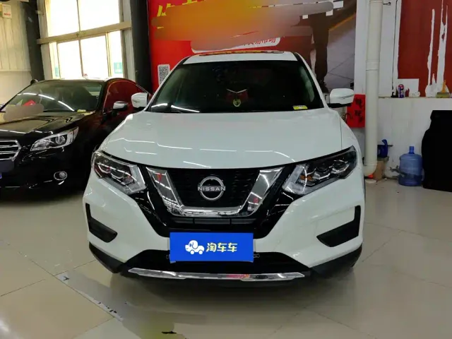 Nissan X-Trail — Фото автомобиля 2