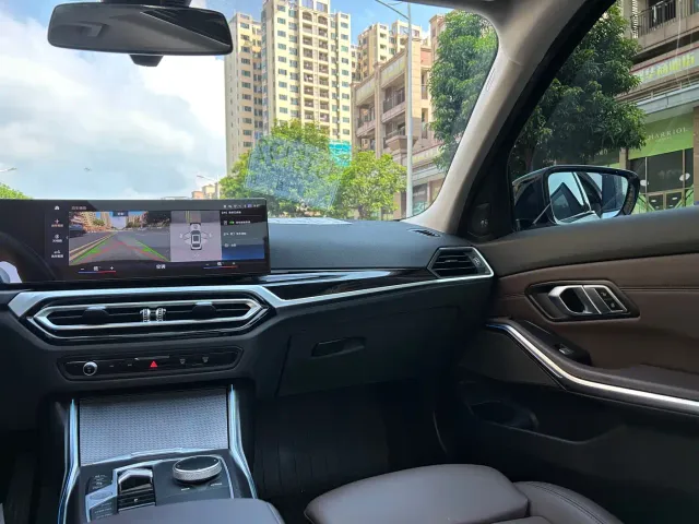 BMW 3 Series — Фото автомобиля 8
