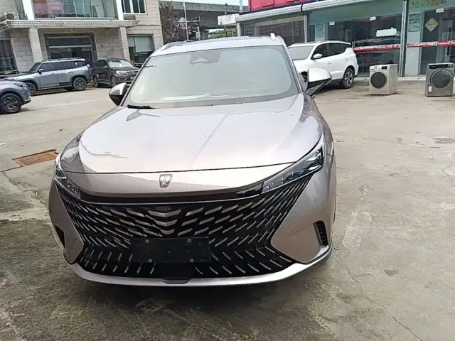 Roewe RX5 — Фото автомобиля 3