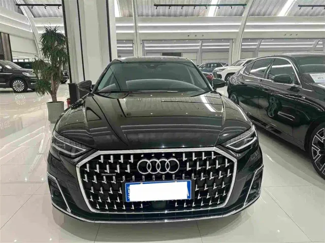 Audi A8 — Фото автомобиля 2