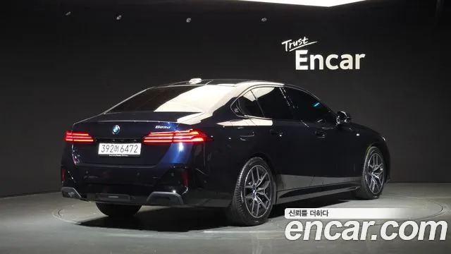 BMW 5 Series G60 — Фото автомобиля 2