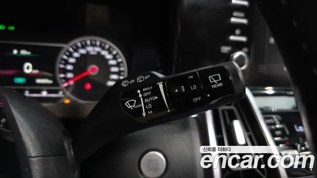Kia Sorento Sorento 4-е поколение Бензин 2.5T 2WD — Фото автомобиля 24