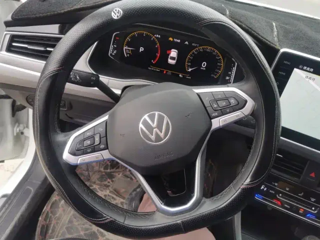 Volkswagen Bora — Фото автомобиля 15
