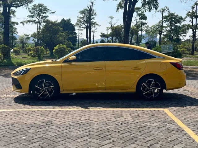 MG 5 — Фото автомобиля 7