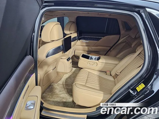Genesis G90 — Фото автомобиля 10