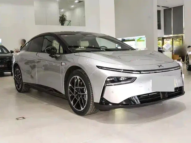 Xpeng P7+ — Фото автомобиля 3