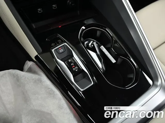 Audi Q5 40 TDI quattro S Line — Фото автомобиля 9
