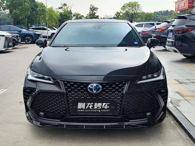 Toyota Avalon 2022 Hybrid 2.5L XLE Premium Edition — Фото автомобиля 2