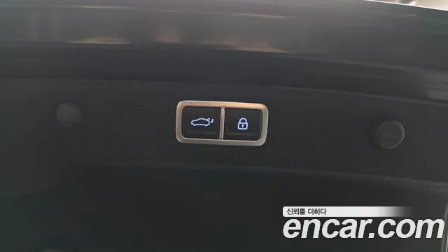 Hyundai Grandeur GN7 — Фото автомобиля 24