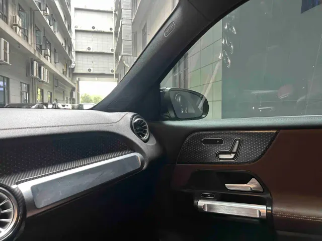 Mercedes-Benz GLB-Class — Фото автомобиля 16