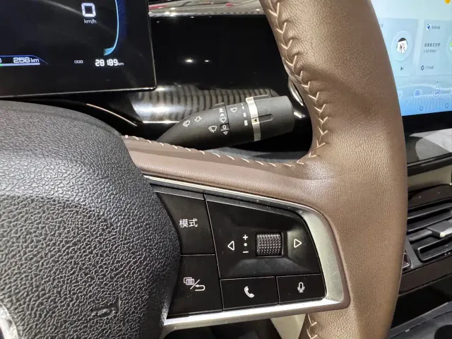 BYD Qin PLUS — Фото автомобиля 11
