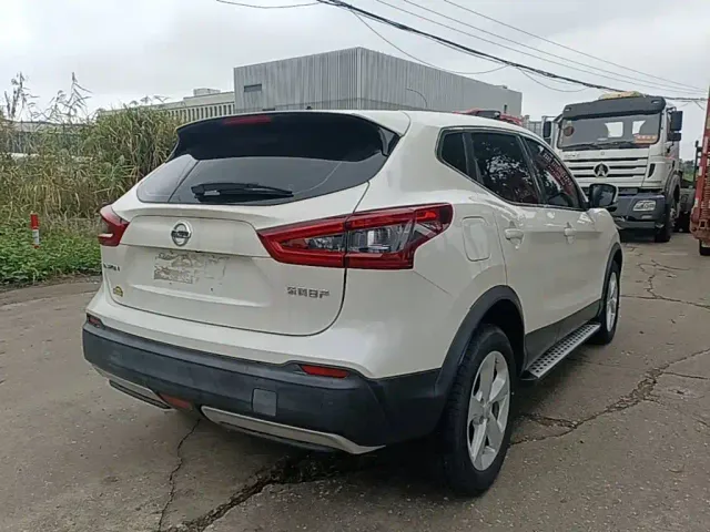 Nissan Qashqai — Фото автомобиля 6